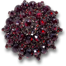 Broche vitoriano de granada boêmia