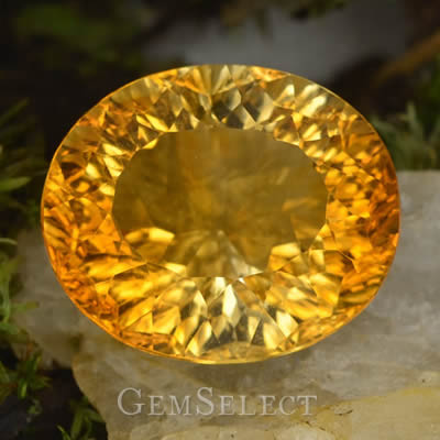 Pedra Citrina com Corte Côncava