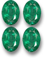 Pedras preciosas esmeraldas ovais