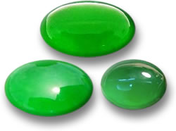 Cabochões de Jadeíta Imperial