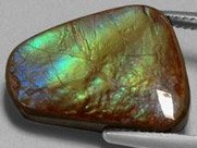 Pedras preciosas iridescentes