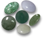 Grupo de pedras preciosas de jade