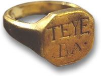 Um anel de ouro do navio pirata Whydah