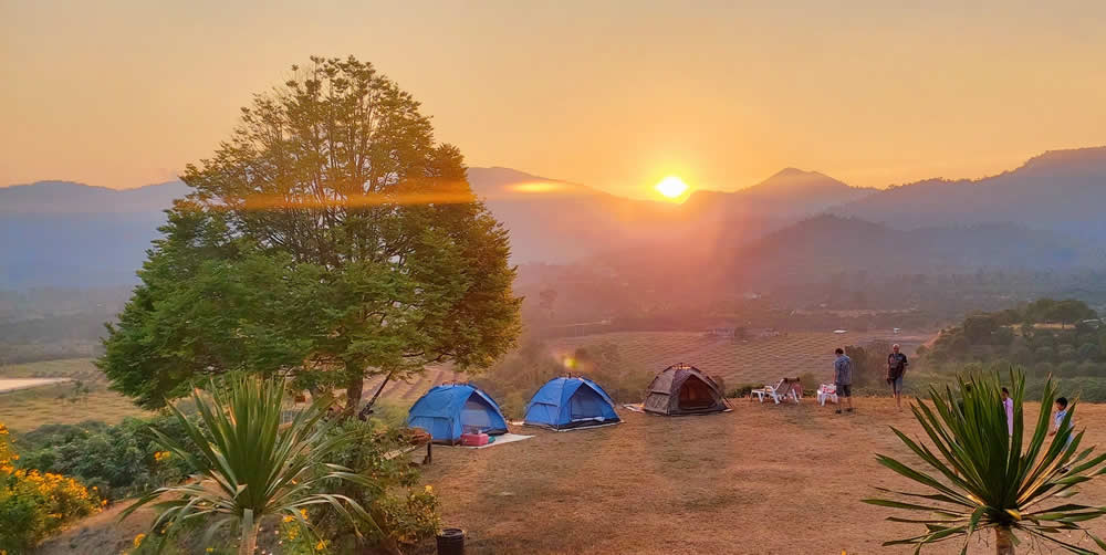 Acampar em Pong Nam Ron