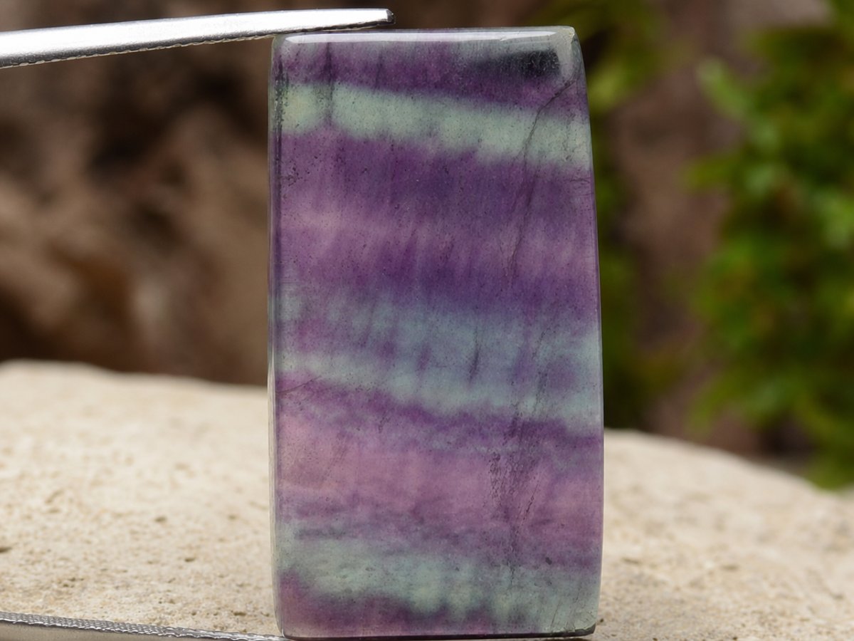 Visão aproximada de gemas de fluorita natural.