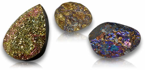 Pedras preciosas de pirita arco-íris