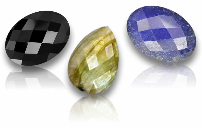 Gemas lapidadas em rosa com estilo de facetamento vintage