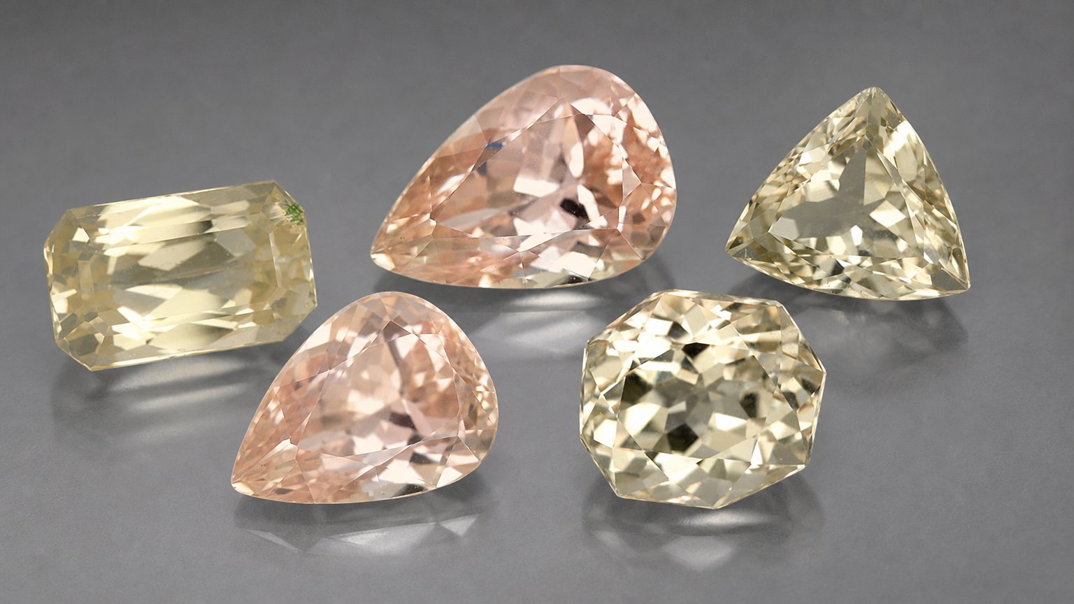 Gemas de espodumênio natural - guia de compra