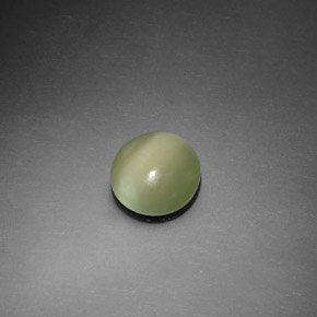 Actinolite cat's eye verde natural 1,10ct, corte redondo, transparente