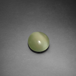 Actinolite cat's eye verde natural 1,10ct, corte redondo, transparente