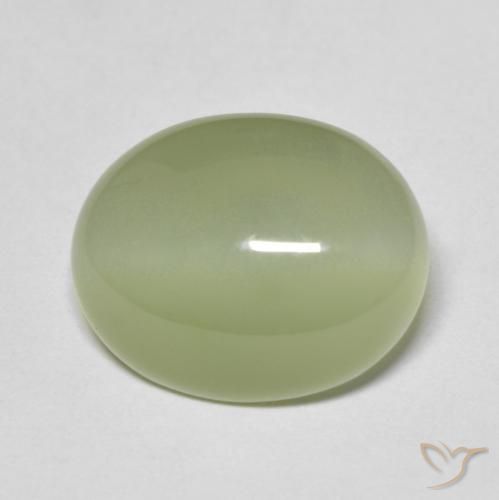 5.67ct Natural Exército verde Olho de gato de actinolita, oval, Translúcido