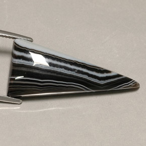 Ágata multicolorido natural 16,75ct, trillion, opaco