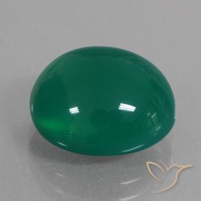 Ágata Verde médio Natural 7.60ct, oval, Translúcido