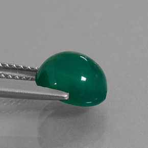 Ágata verde natural 2,42ct, corte oval, translúcido
