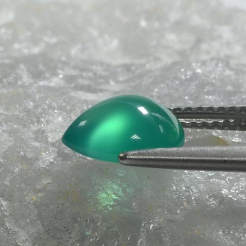 Ágata verde natural 1,97ct, formato de pêra, translúcido
