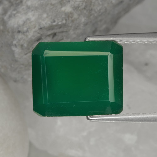Ágata verde quente Natural 4.99ct, Corte Esmeralda, Translúcido