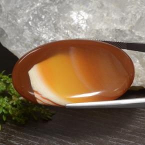 Ágata multicolorido natural 81,88ct, corte oval, translúcido