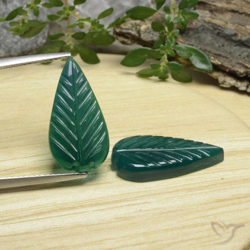 Pedras preciosas de Ágata Verde escuro médio natural de 8.25 ct, Chique, Translúcido