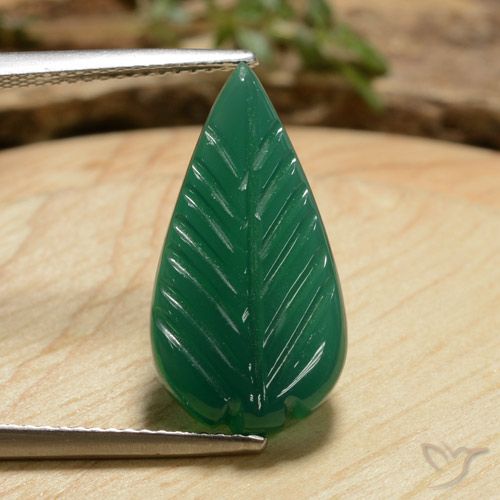 Ágata verde natural 5,23ct, forma extravagante, translúcido