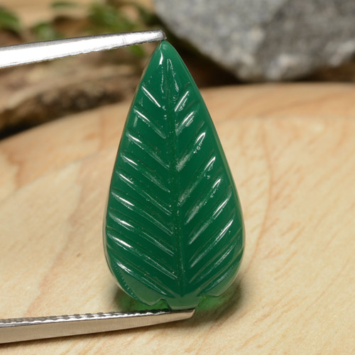 Ágata verde natural 6,14ct, forma extravagante, translúcido