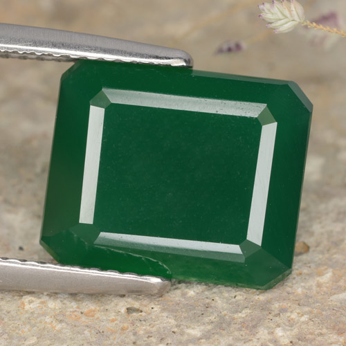 Ágata verde natural 5,21ct, corte esmeralda, translúcido