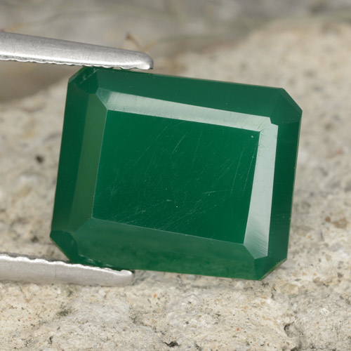 Ágata verde natural 3,79ct, corte esmeralda, translúcido