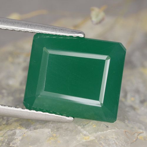 Ágata verde natural 5,34ct, corte esmeralda, translúcido