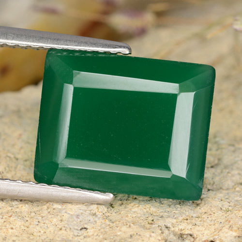 Ágata verde natural 4,79ct, corte esmeralda, translúcido
