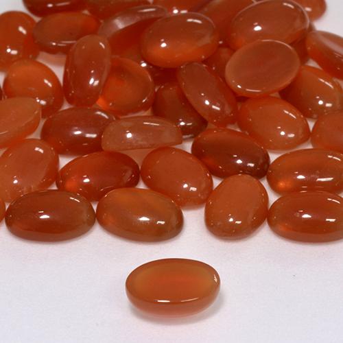 Ágata vermelho natural 0,63ct, corte oval, translúcido