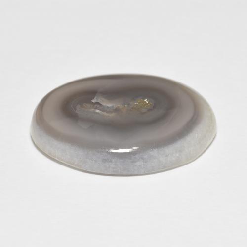 Ágata Off white Natural 27.92ct, oval, Opaco