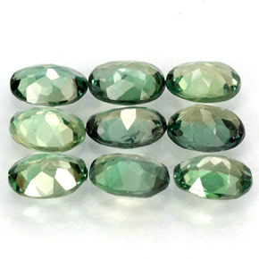 Pedras preciosas de alexandrita multicolorido natural de  ct, corte oval, VS