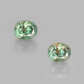 Alexandrita multicolorido natural 0,54ct, corte oval, VVS-VS