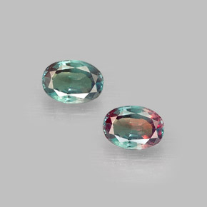 Alexandrite Verde/Vermelho Natural 0.28ct, Corte Oval, VVS-VS