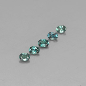 Pedras preciosas de alexandrita multicolorido natural de  ct, corte oval, VS