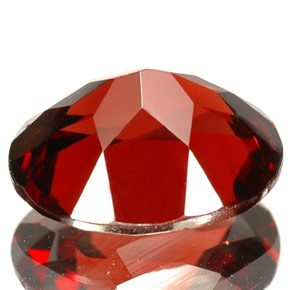 Granada Almandina Vermelho Natural 3.41ct, Corte Oval, VS