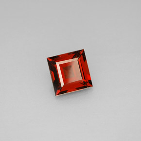 Granada Almandina Vermelho escuro Natural 1.18ct, Quadrado, VVS-VS
