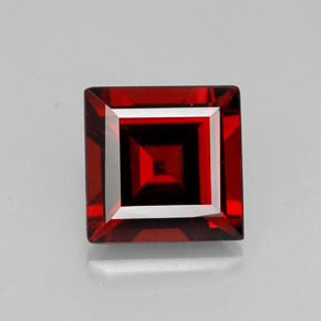Granada Almandina Vermelho escuro Natural 1.18ct, Quadrado, VS