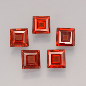 Pedras preciosas de granada almandina vermelho natural de  ct, quadrado, VVS-VS