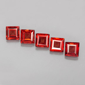 Pedras preciosas de granada almandina vermelho natural de  ct, quadrado, VVS-VS
