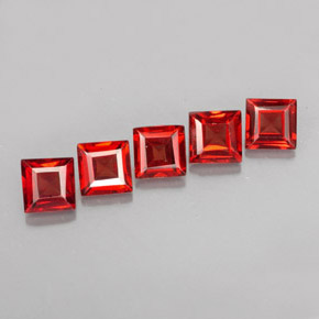 Pedras preciosas de granada almandina vermelho natural de  ct, quadrado, VVS-VS