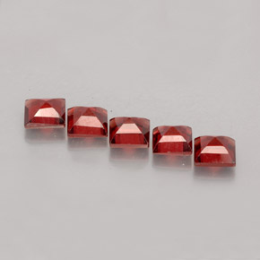 Pedras preciosas de granada almandina vermelho natural de  ct, quadrado, VVS-VS