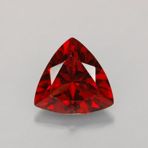 Granada Almandina Vermelho escuro Natural 2.08ct, Trilhão, VVS-VS
