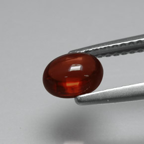 Granada almandina vermelho natural 1,10ct, corte oval, translúcido