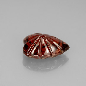 Granada Almandina Vermelho escuro Natural 2.85ct, Formato de coração, Translúcido