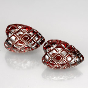 Pedras preciosas de Granada Almandina Vermelho escuro natural de  ct, Formato de coração, Translúcido