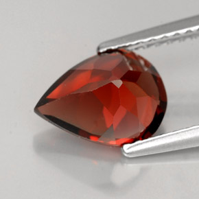 Granada almandina vermelho natural 2,00ct, formato de pêra, VVS-VS