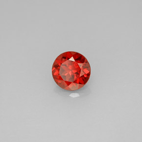 Granada Almandina Vermelho Natural 0.96ct, Corte Redondo, VS