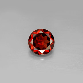 Granada Almandina Vermelho Natural 1.61ct, Corte Redondo, VVS-VS
