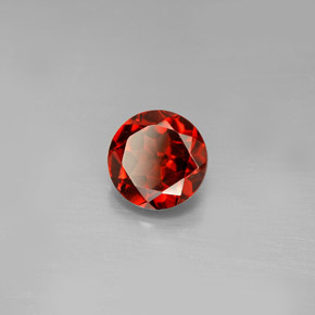 Granada Almandina Vermelho Natural 1.61ct, Corte Redondo, VVS-VS