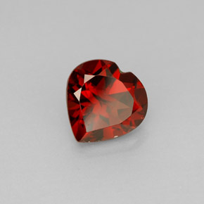 Granada almandina vermelho natural 1,53ct, formato de coração, VS